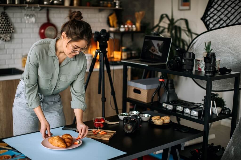 How to Start a Photography Business From Home?