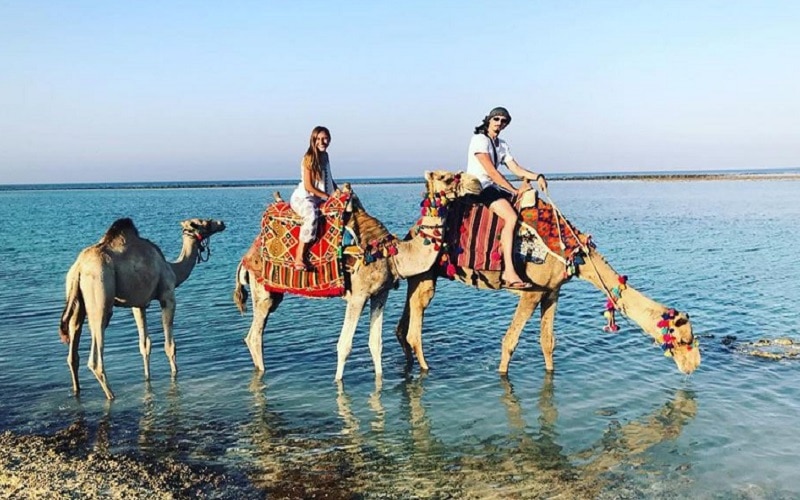 Take Unique and Interesting Photos to become a famous photographer